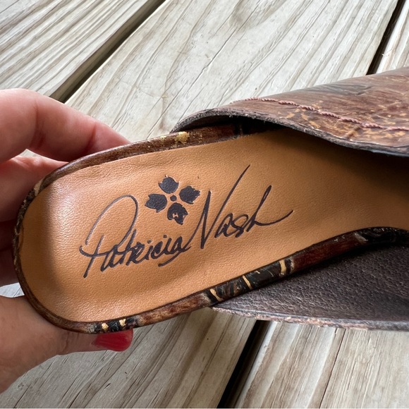 Patricia Nash Ruffina tooled leather mules brown bronze gold heels 6.5 - Picture 7 of 11